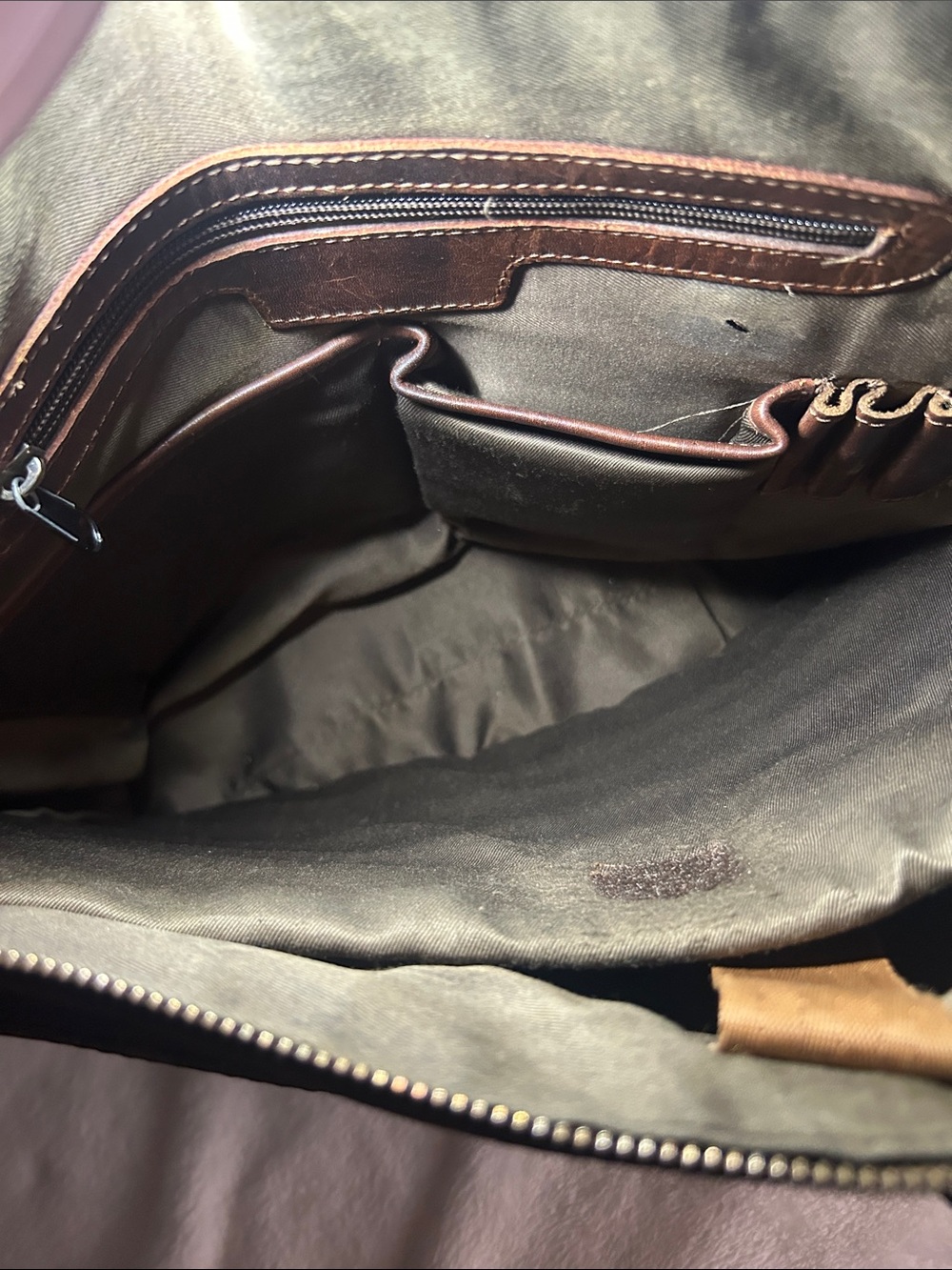 Men's Brown Leather Messenger Bag - Picture 6 of 13